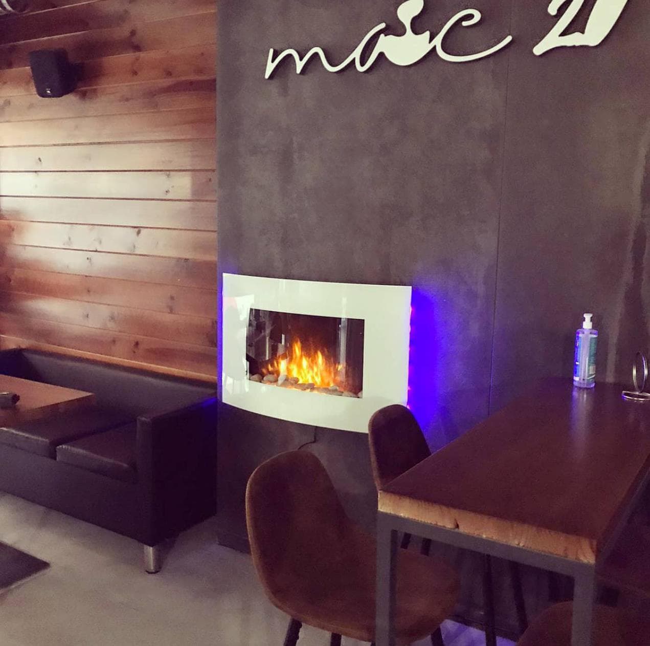 Mac, cafetería en Ferrol